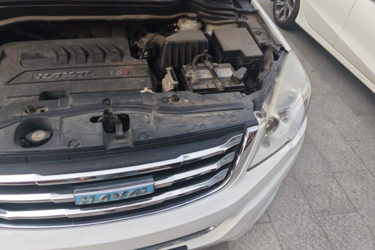 Used Haval H6 2016 Upgraded Model 1.5T Automatic Two-Wheel Drive Elite Version Engine Bay Left