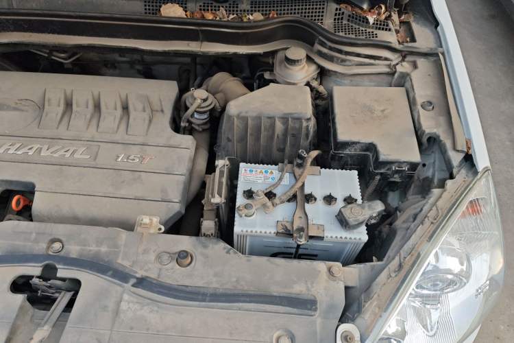 Used Haval H6 2016 Upgraded Model 1.5T Automatic Two-Wheel Drive Elite Version Engine Bay Left
