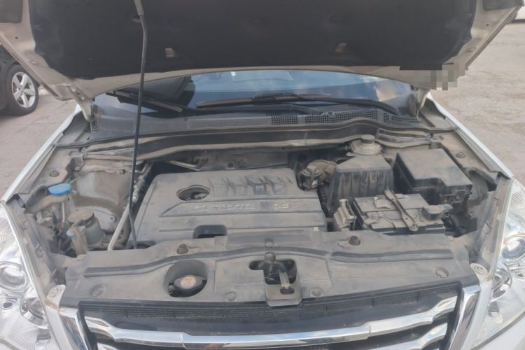 Used Haval H6 2016 Upgraded Model 1.5T Manual Two-Wheel Drive Elite Version Engine Bay