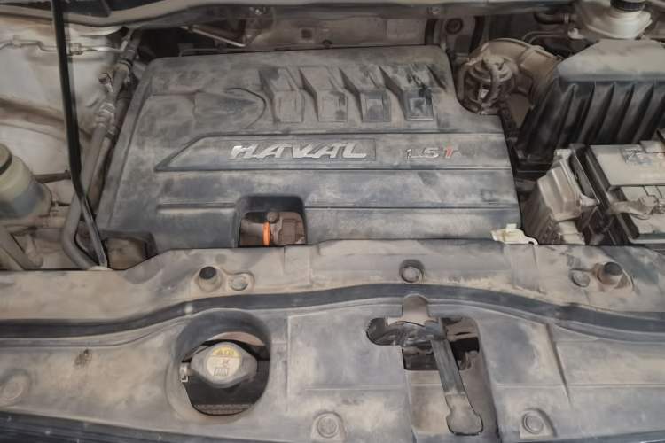 Used Haval H6 2016 Upgraded Model 1.5T Manual Two-Wheel Drive Value Edition Engine Bay