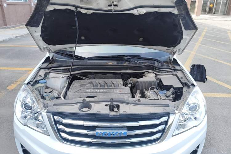 Used Haval H6 2016 Upgraded Model 1.5T Automatic Two-Wheel Drive Elite Version Engine Bay