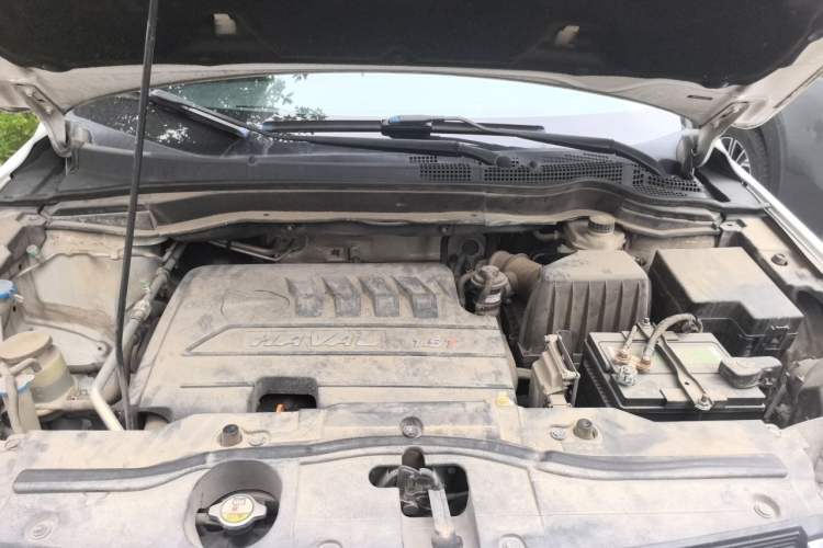 Used Haval H6 2016 Upgraded Model 1.5T Automatic Two-Wheel Drive Elite Version Engine Bay