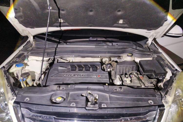 Used Haval H6 2016 Upgraded Model 1.5T Automatic Two-Wheel Drive Elite Version Engine Bay