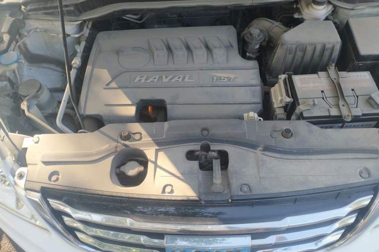 Used Haval H6 2016 Upgraded Model 1.5T Manual Two-Wheel Drive Urban Version Engine Bay