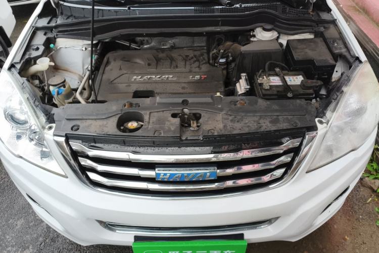 Used Haval H6 2016 Upgraded Model 1.5T Automatic Two-Wheel Drive Elite Version Engine Bay