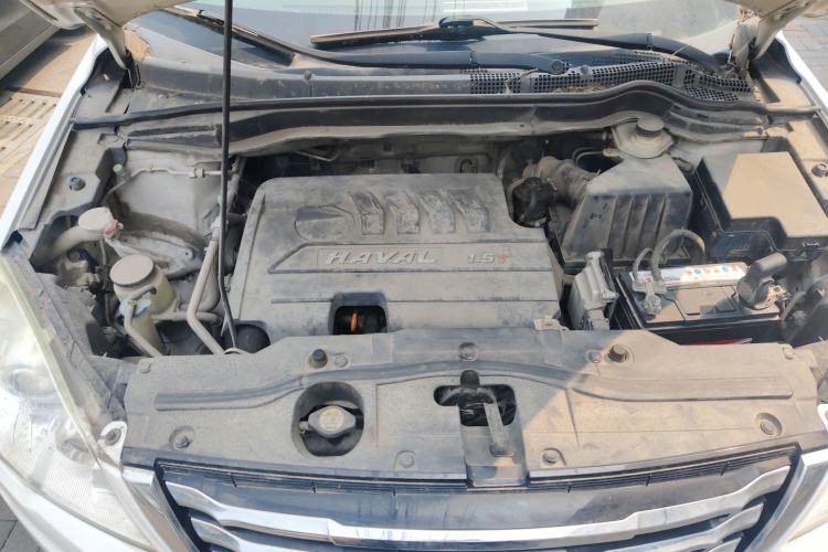 Used Haval H6 2016 Upgraded Model 1.5T Automatic Two-Wheel Drive Elite Version Engine Bay