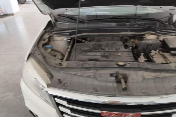 Used Haval H6 2016 Upgraded Model 1.5T Automatic Two-Wheel Drive Elite Version Engine Bay Right