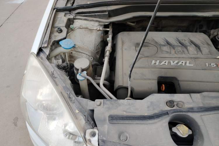 Used Haval H6 2016 Upgraded Model 1.5T Automatic Two-Wheel Drive Elite Version Engine Bay Right