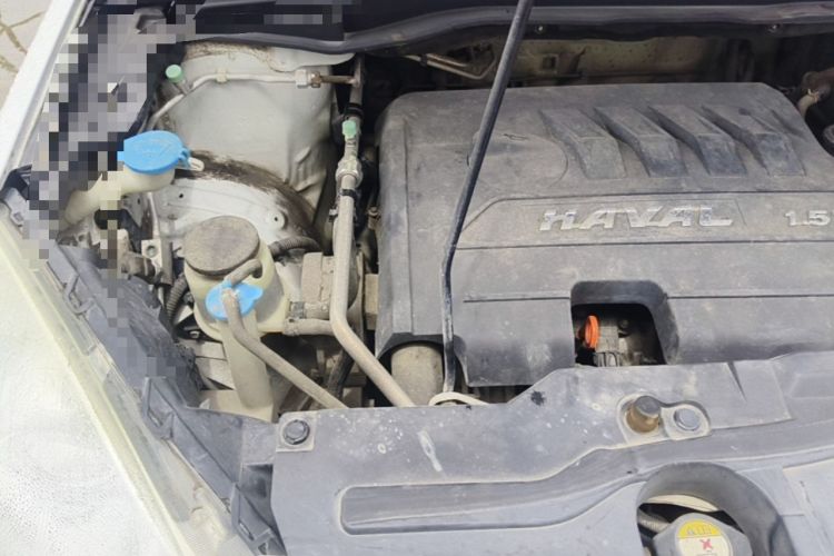 Used Haval H6 2016 Upgraded Model 1.5T Automatic Two-Wheel Drive Elite Version Engine Bay Right