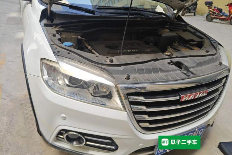 Used Haval H6 2016 Upgraded Model 1.5T Automatic Two-Wheel Drive Elite Version Engine Bay Right