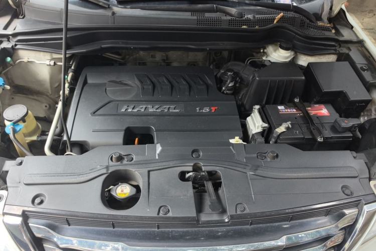 Used Haval H6 2016 Upgraded Model 1.5T Manual Two-Wheel Drive Urban Version Engine Bay