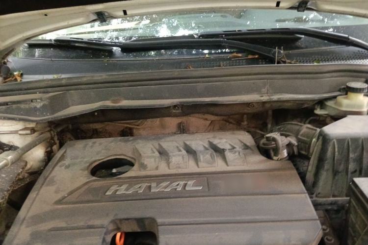 Used Haval H6 2016 Upgraded Model 1.5T Manual Two-Wheel Drive Urban Version Engine Bay