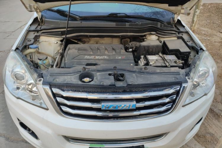 Used Haval H6 2016 Upgraded Model 1.5T Manual Two-Wheel Drive Elite Version Engine Bay