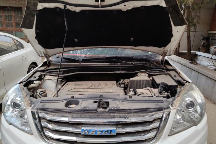 Used Haval H6 2016 Upgraded Model 1.5T Manual Two-Wheel Drive Elite Version Engine Bay