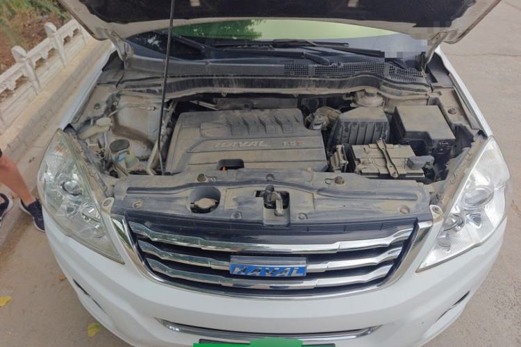 Used Haval H6 2016 Upgraded Model 1.5T Manual Two-Wheel Drive Elite Version Engine Bay