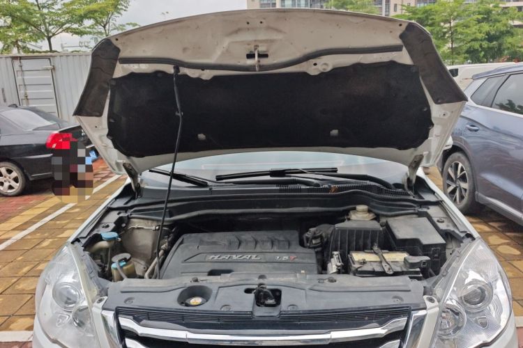 Used Haval H6 2016 Upgraded Model 1.5T Manual Two-Wheel Drive Elite Version Engine Bay
