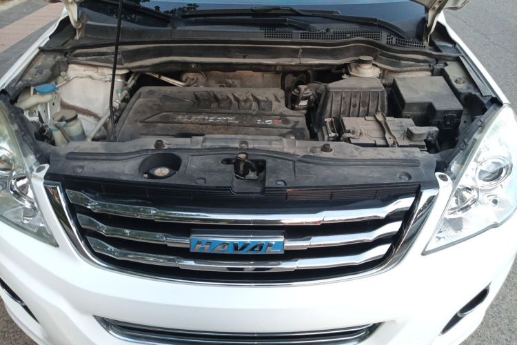 Used Haval H6 2016 Upgraded Model 1.5T Manual Two-Wheel Drive Urban Version Engine Bay