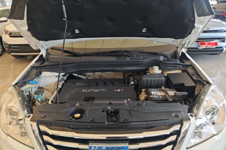 Used Haval H6 2016 Upgraded Model 1.5T Manual Two-Wheel Drive Elite Version Engine Bay