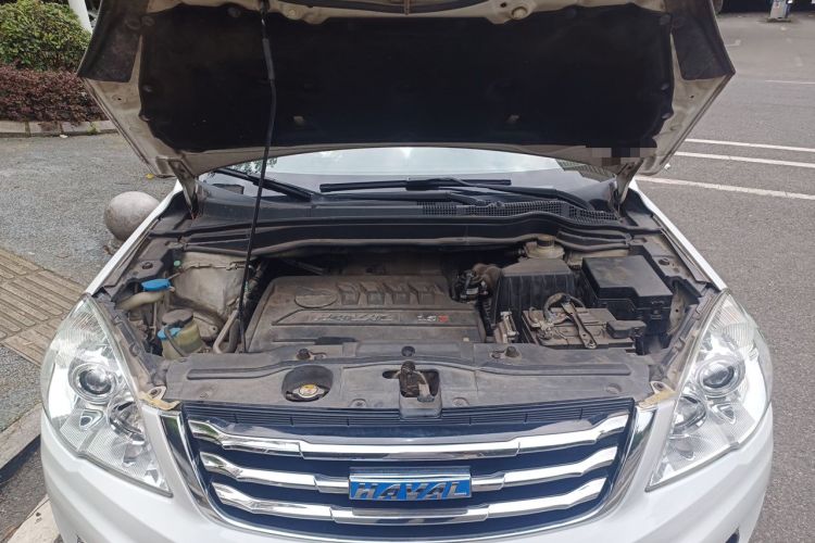 Used Haval H6 2016 Upgraded Model 1.5T Automatic Two-Wheel Drive Elite Version Engine Bay