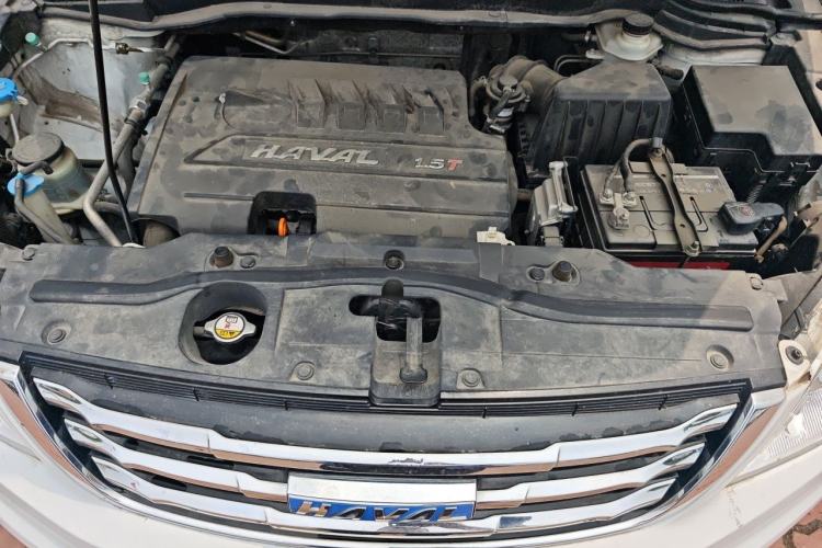 Used Haval H6 2016 Upgraded Model 1.5T Automatic Two-Wheel Drive Elite Version Engine Bay