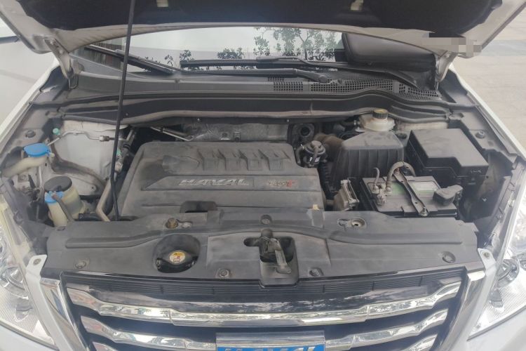 Used Haval H6 2016 Upgraded Model 1.5T Automatic Two-Wheel Drive Elite Version Engine Bay