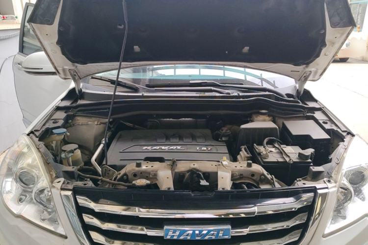Used Haval H6 2016 Upgraded Model 1.5T Automatic Two-Wheel Drive Elite Version Engine Bay