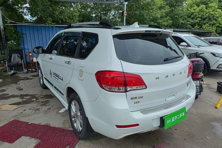 Used Haval H6 2016 Upgraded Model 1.5T Manual Two-Wheel Drive Urban Version Exterior 2