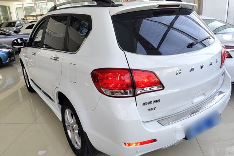 Used Haval H6 2016 Upgraded Model 1.5T Automatic Two-Wheel Drive Elite Version Exterior 2