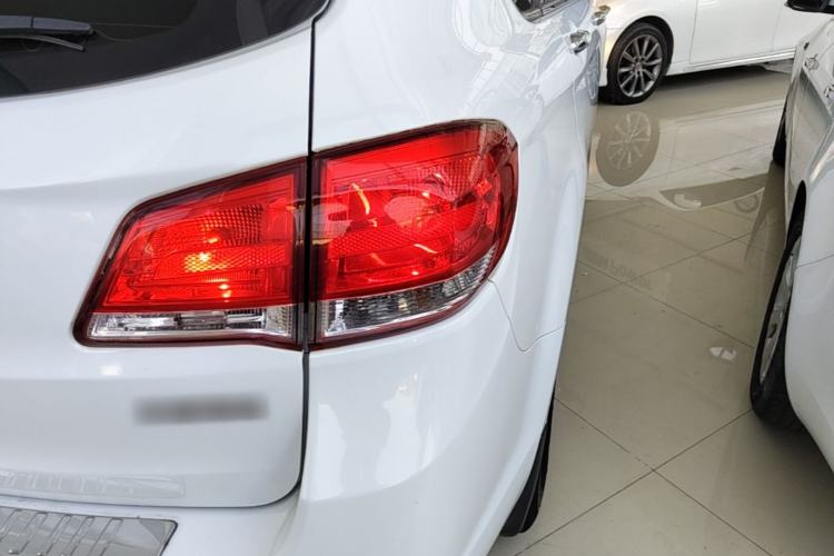 Used Haval H6 2016 Upgraded Model 1.5T Automatic Two-Wheel Drive Elite Version Exterior 3