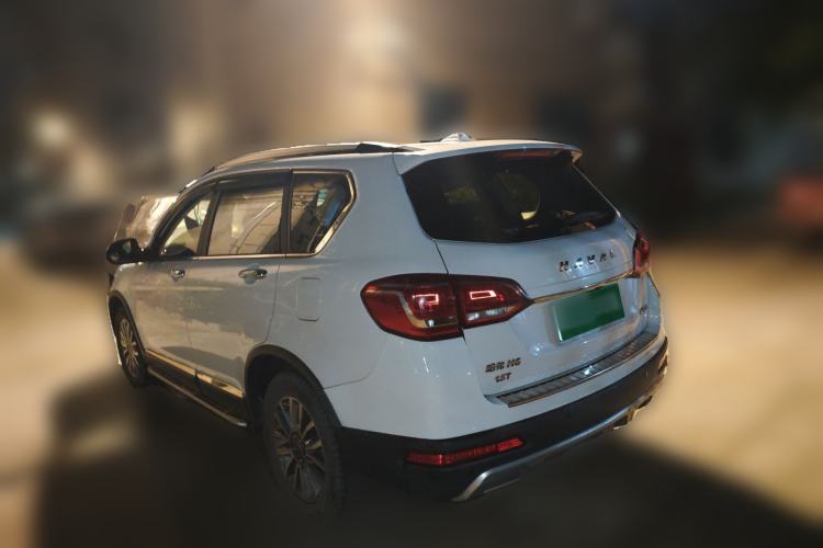 Used Haval H6 2016 Upgraded Model 1.5T Automatic Two-Wheel Drive Prestige Version Exterior 3