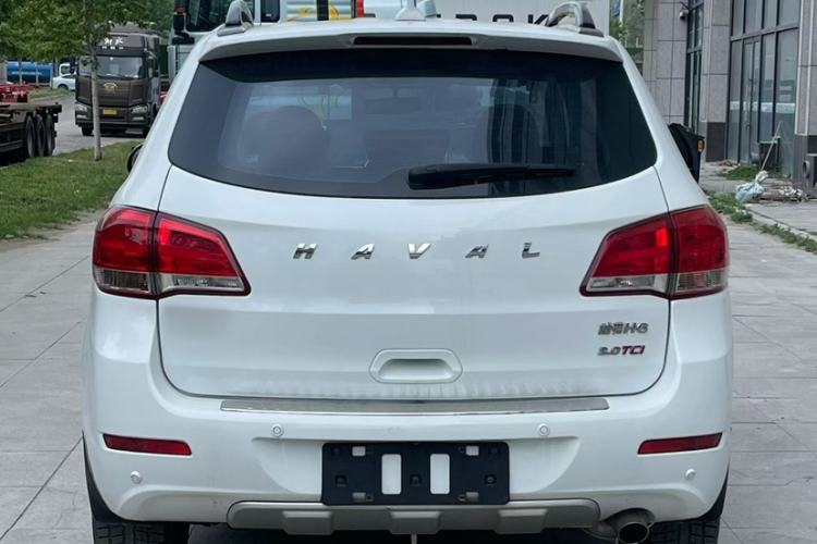 Used Haval H6 2016 Upgraded Model 1.5T Automatic Two-Wheel Drive Elite Version Exterior 4
