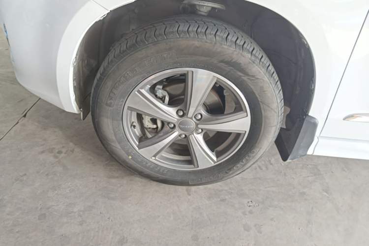 Used Haval H6 2016 Upgraded Model 1.5T Automatic Two-Wheel Drive Elite Version Exterior 4