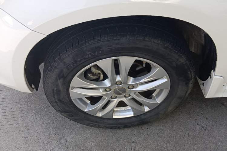 Used Haval H6 2016 Upgraded Model 1.5T Automatic Two-Wheel Drive Elite Version Exterior 4