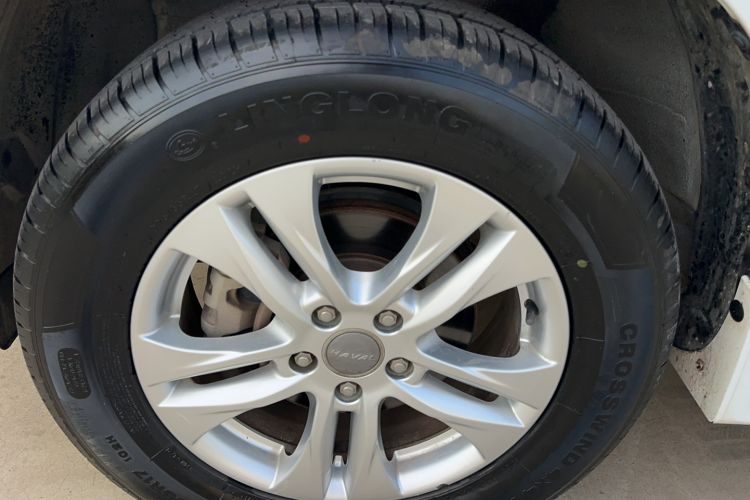 Used Haval H6 2016 Upgraded Model 1.5T Manual Two-Wheel Drive Urban Version Exterior 5