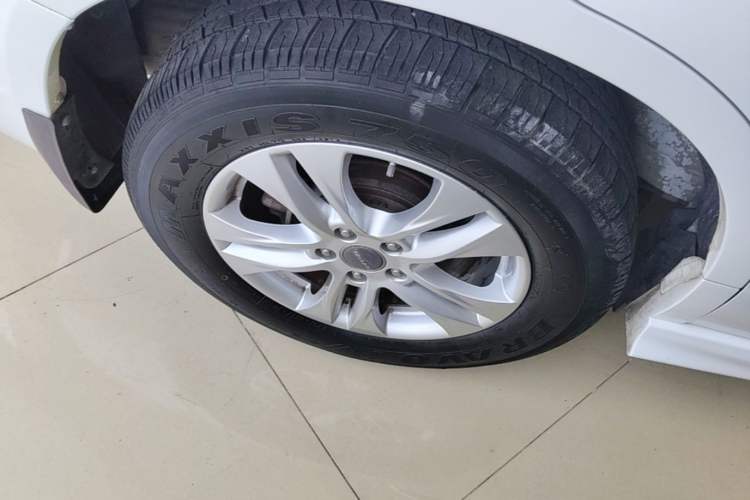 Used Haval H6 2016 Upgraded Model 1.5T Automatic Two-Wheel Drive Elite Version Exterior 5