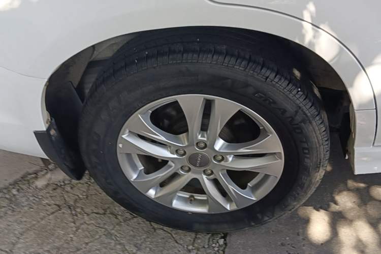 Used Haval H6 2016 Upgraded Model 1.5T Automatic Two-Wheel Drive Elite Version Exterior 5