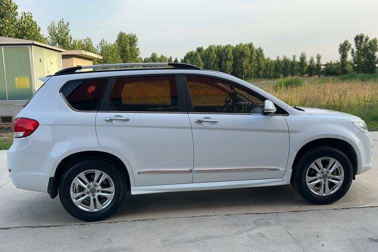 Used Haval H6 2016 Upgraded Model 1.5T Manual Two-Wheel Drive Urban Version Exterior 9