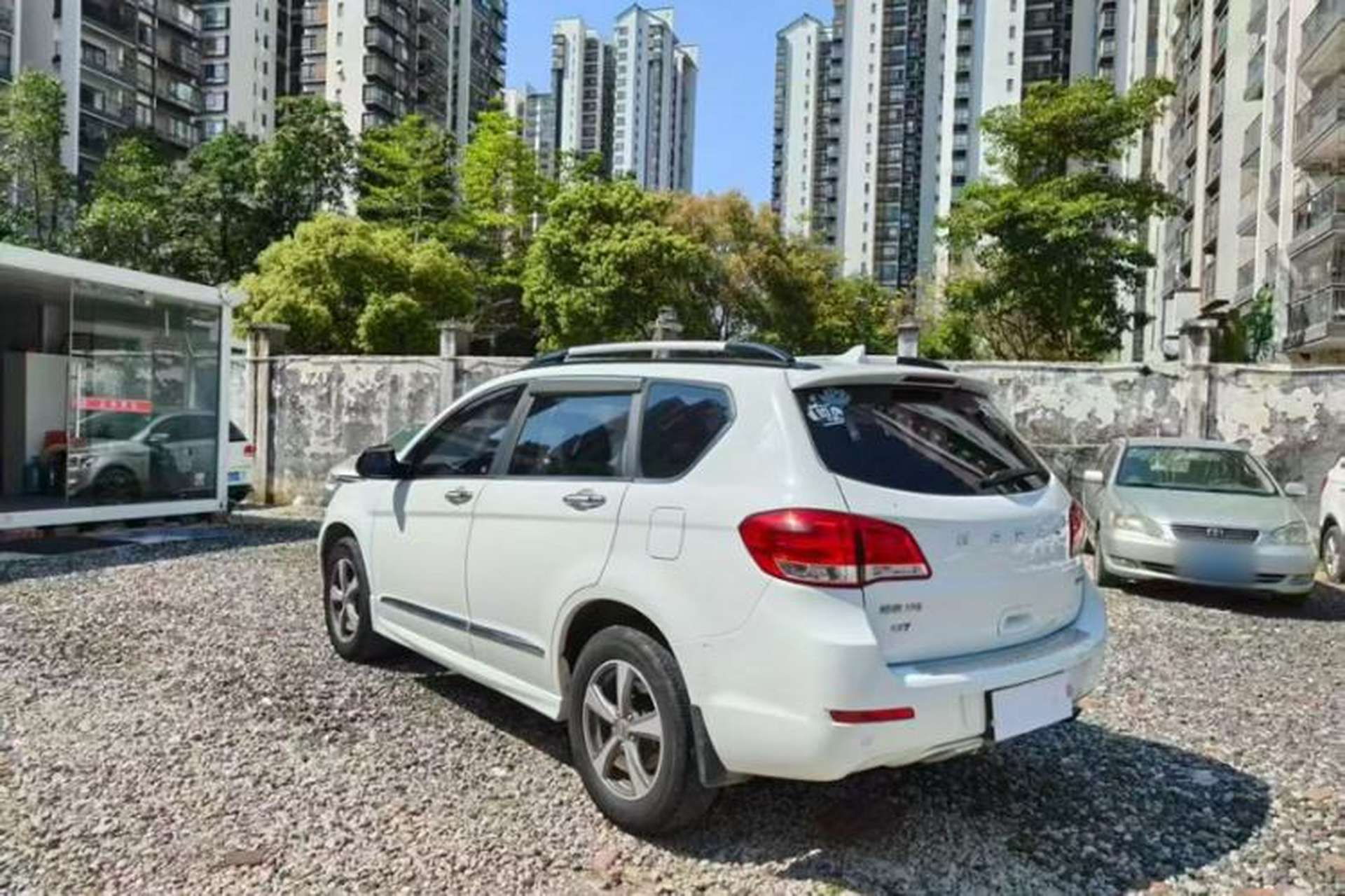 Used Haval H6 2016 Upgraded Model 1.5T Automatic Two-Wheel Drive Elite Version Exterior 9