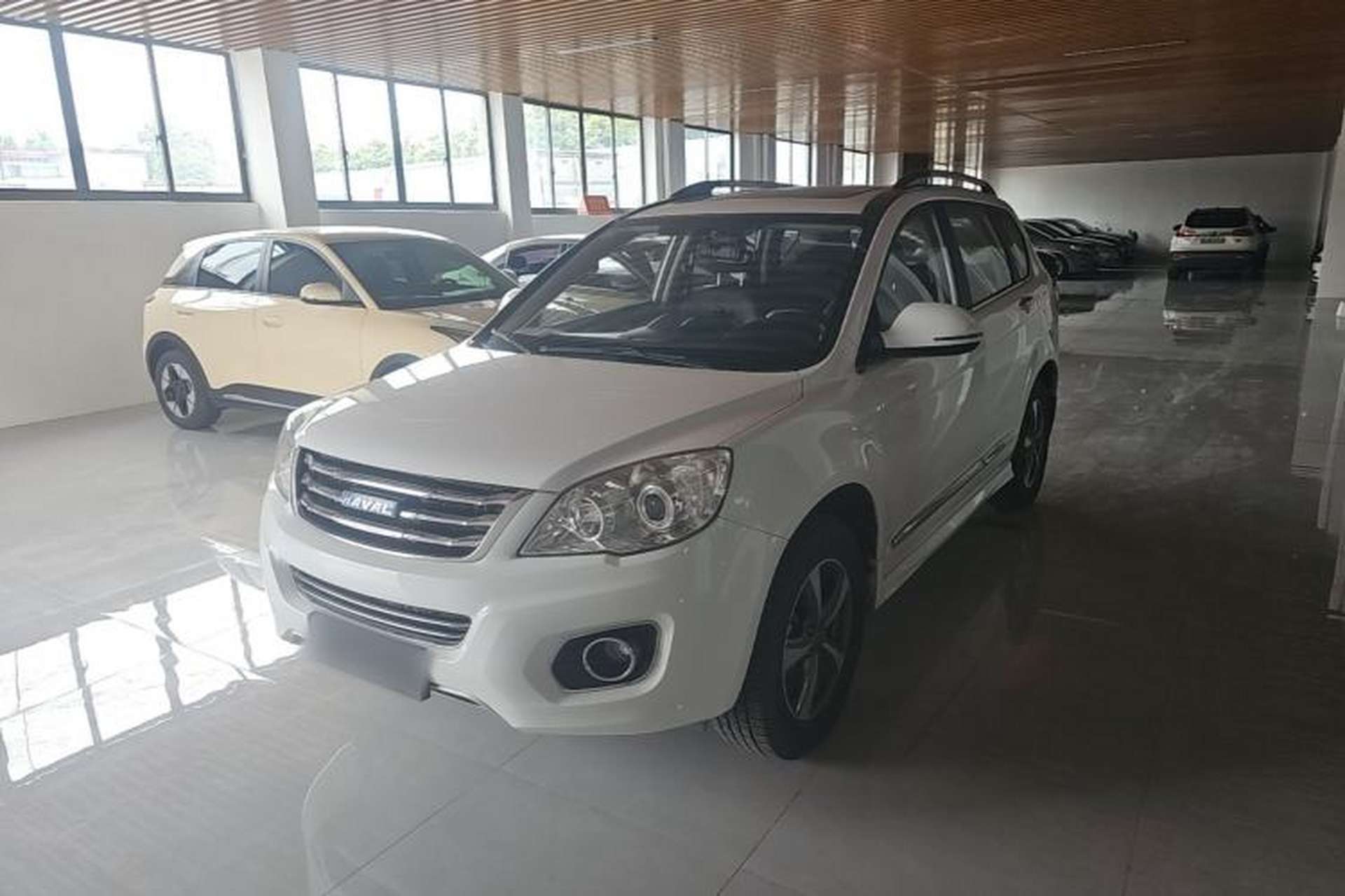 Used Haval H6 2016 Upgraded Model 1.5T Automatic Two-Wheel Drive Elite Version Front Left 45 Deg