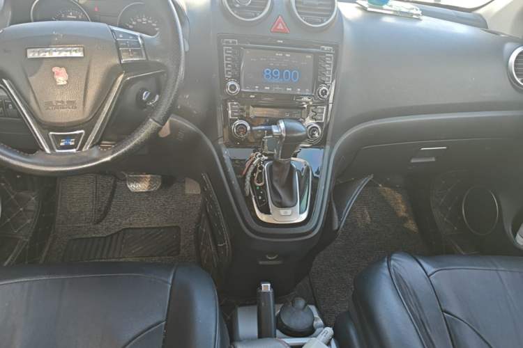 Used Haval H6 2016 Upgraded Model 1.5T Automatic Two-Wheel Drive Elite Version Gear Lever