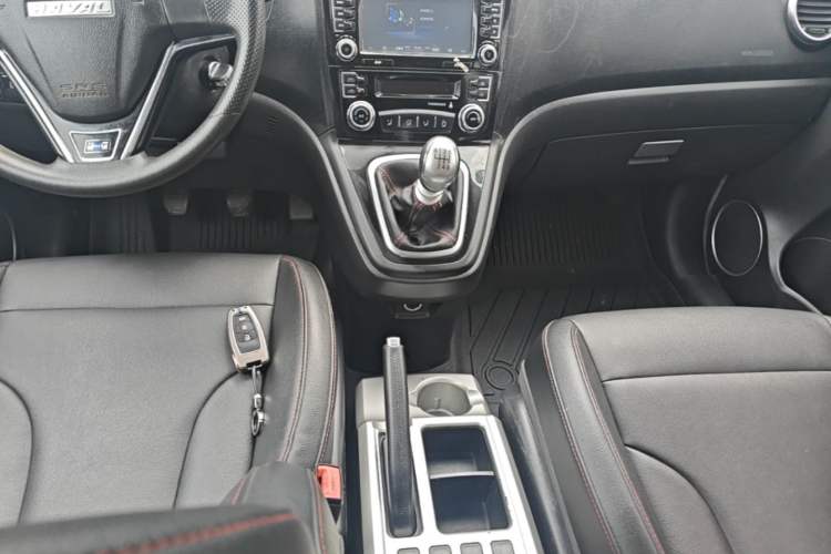Used Haval H6 2016 Upgraded Model 1.5T Manual Two-Wheel Drive Urban Version Gear Lever