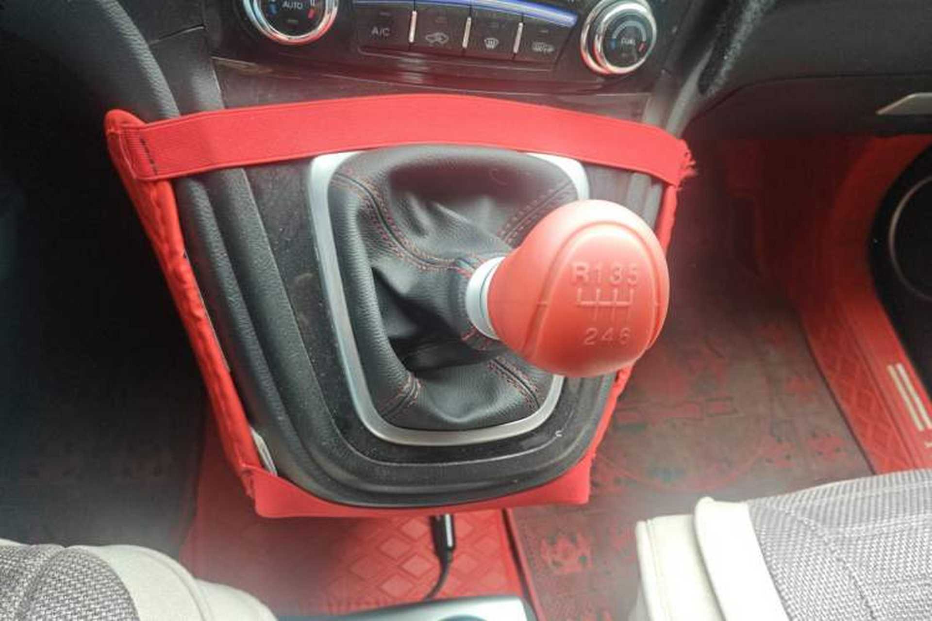 Used Haval H6 2016 Upgraded Model 1.5T Manual Two-Wheel Drive Elite Version Gear Lever