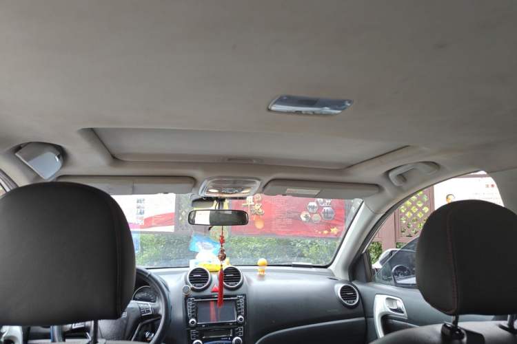 Used Haval H6 2016 Upgraded Model 1.5T Manual Two-Wheel Drive Elite Version Headliner