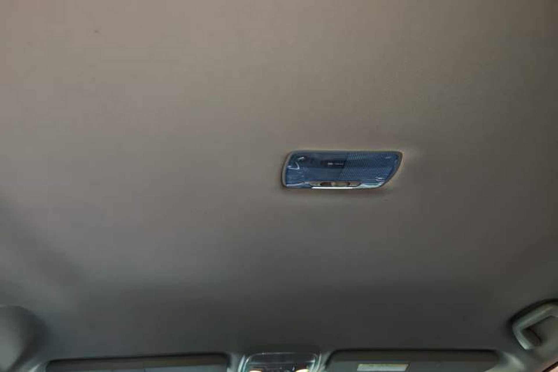 Used Haval H6 2016 Upgraded Model 1.5T Manual Two-Wheel Drive Urban Version Headliner