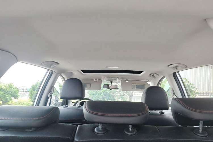 Used Haval H6 2016 Upgraded Model 1.5T Automatic Two-Wheel Drive Elite Version Headliner
