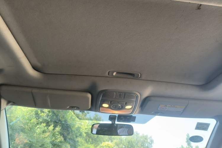 Used Haval H6 2016 Upgraded Model 1.5T Manual Two-Wheel Drive Elite Version Headliner