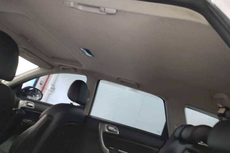 Used Haval H6 2016 Upgraded Model 1.5T Automatic Two-Wheel Drive Elite Version Headliner