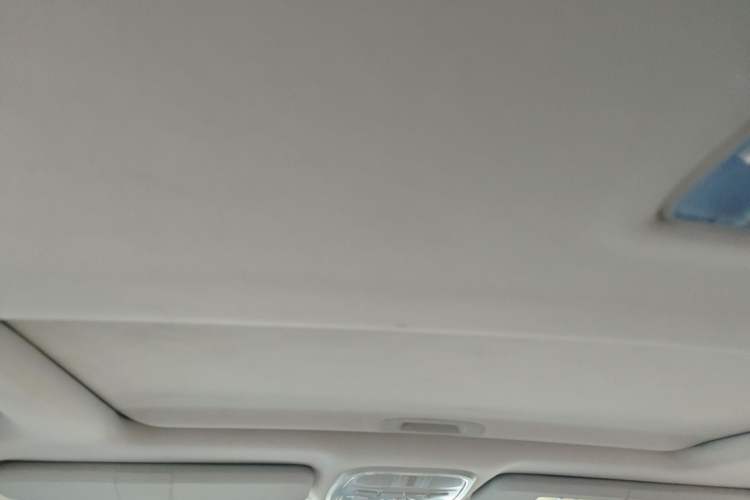 Used Haval H6 2016 Upgraded Model 1.5T Automatic Two-Wheel Drive Elite Version Headliner