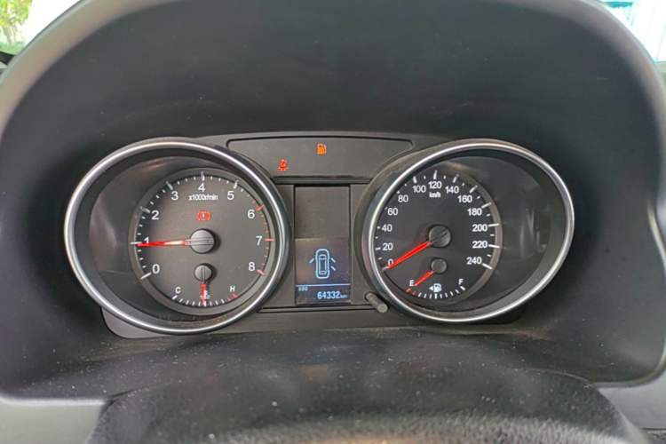 Used Haval H6 2016 Upgraded Model 1.5T Manual Two-Wheel Drive Urban Version Instrument Cluster