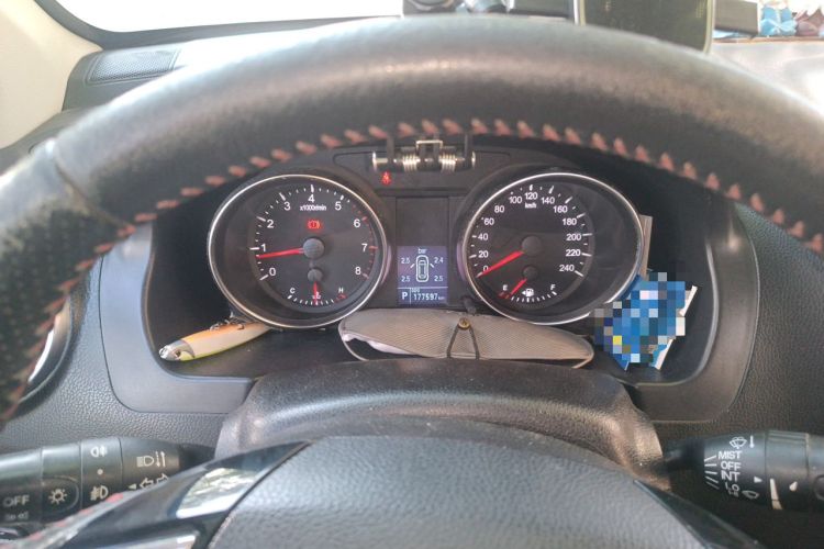 Used Haval H6 2016 Upgraded Model 1.5T Automatic Two-Wheel Drive Elite Version Instrument Cluster